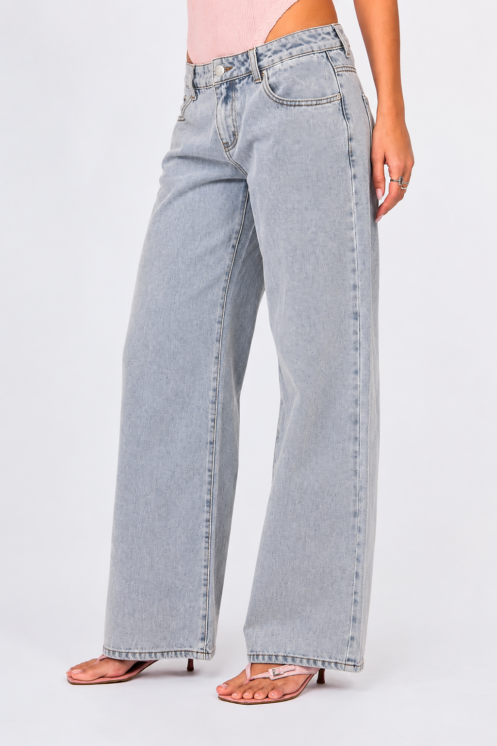 Jeans mit Schleifendetail und weitem Bein