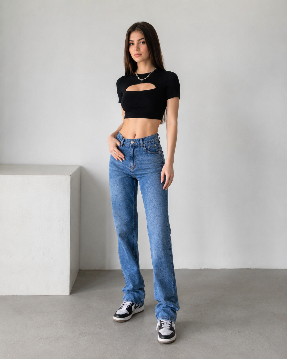Amélie Straight-Leg Jeans