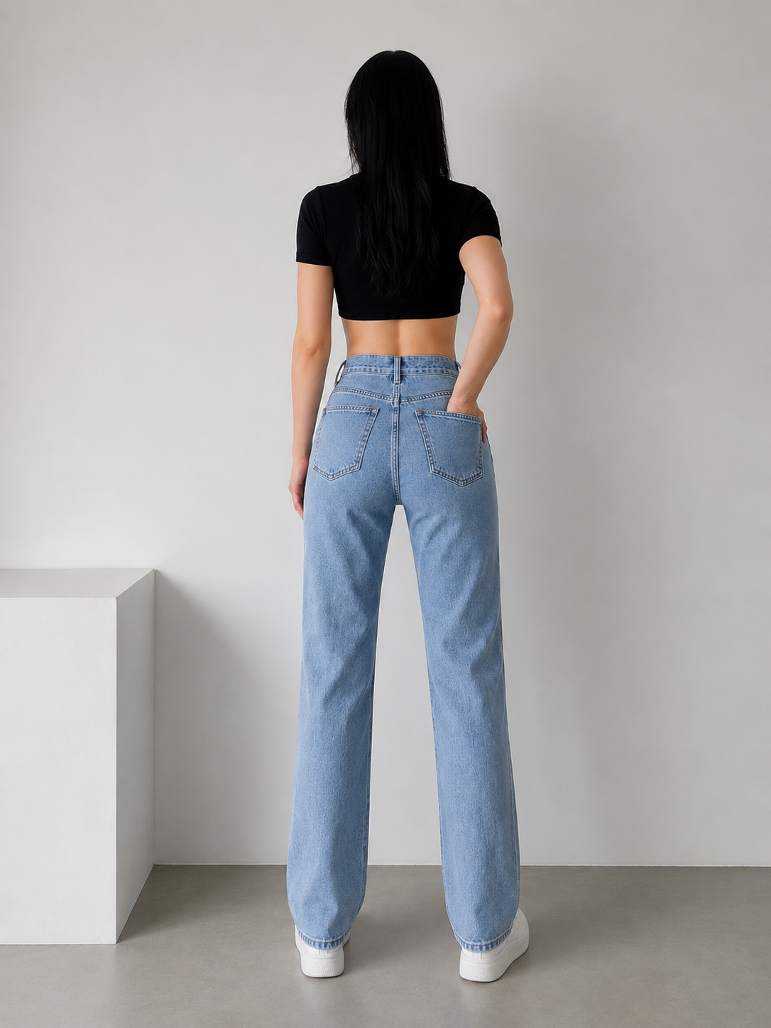 Amélie Straight-Leg Jeans