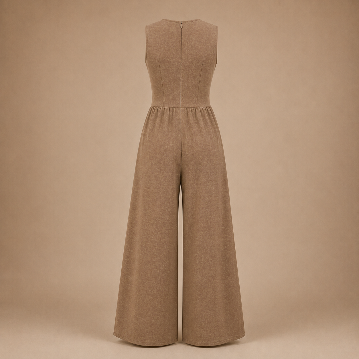 Klassischer Overall mit weitem Bein